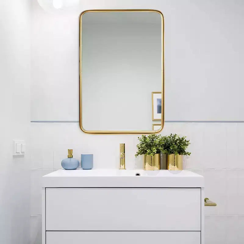Specchio da parete rettangolare con cornice sottile in metallo, 22,75" x 34,5", oro