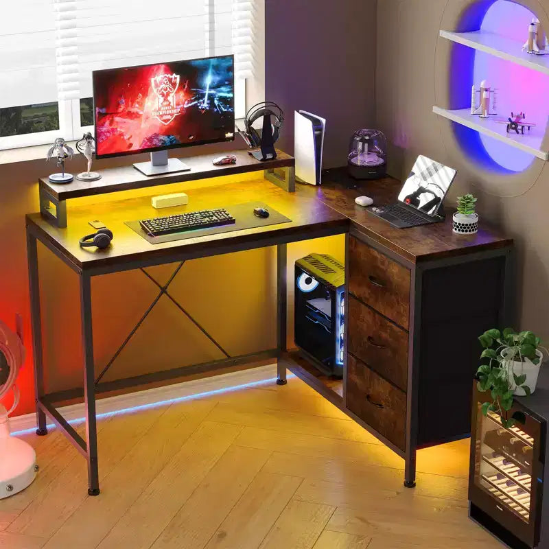 Scrivania angolare a L (120 cm) con luci LED, prese di corrente, porte USB e 3 cassetti