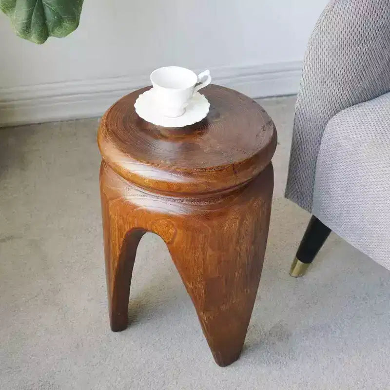 Tavolino rotondo intagliato in legno di Paulownia