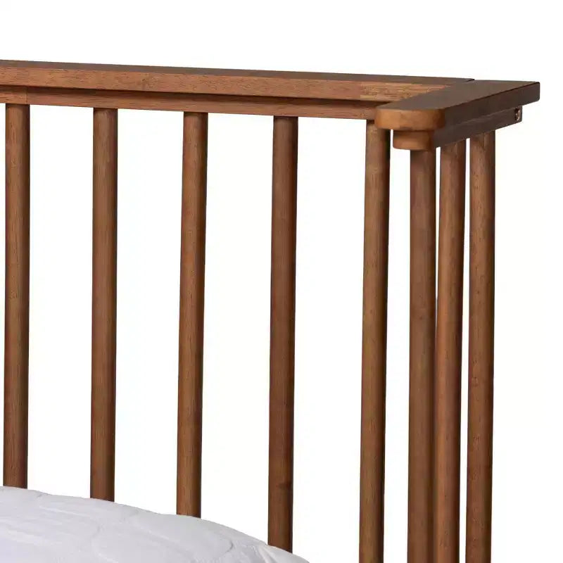 Letto a piattaforma in legno Flint Mid-Century Modern